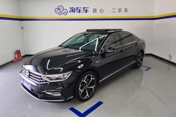 2023款 200万辆纪念版 330TSI 豪华型